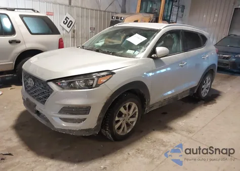 2019 Hyundai Tucson Value z USA, uszkodzony, nr VIN KM8J3CA40KU071883